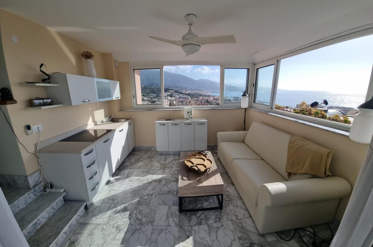 Dernier Etage D'Une Maison 로퀴에브륀캡마르탱 외부 사진